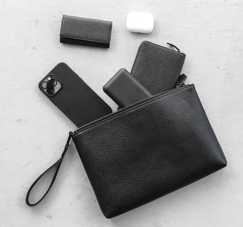 未使用品】土屋鞄 クラッチバック ブラック ブラックヌメ スリムケース