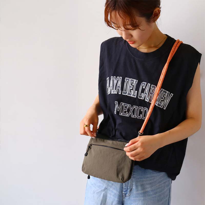 ミアボルサ (Mia Borsa) 選べるストラップ ナイロン サコッシュ